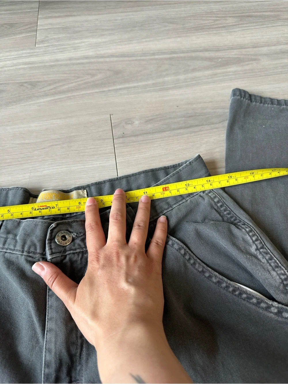 Wrangler Men's Casual Cargo Pants in Charcoal Gray Size 32